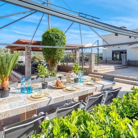 Costacabana - Palmera Villa